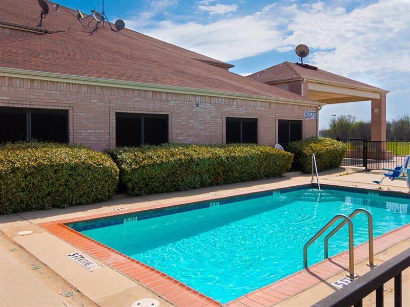 Red Roof Inn Fort Worth - Saginaw Экстерьер фото