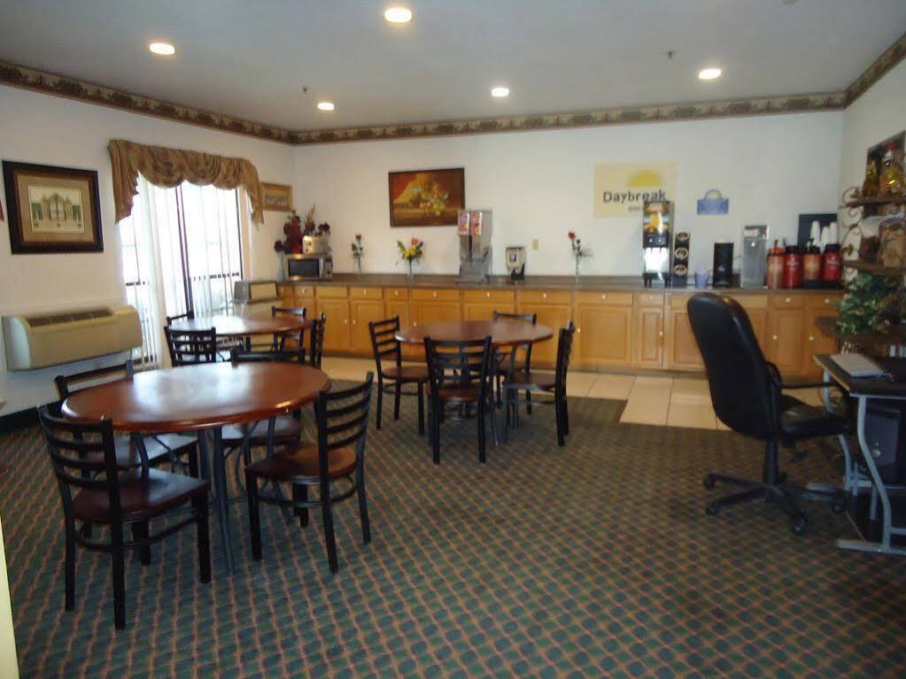 Red Roof Inn Fort Worth - Saginaw Экстерьер фото